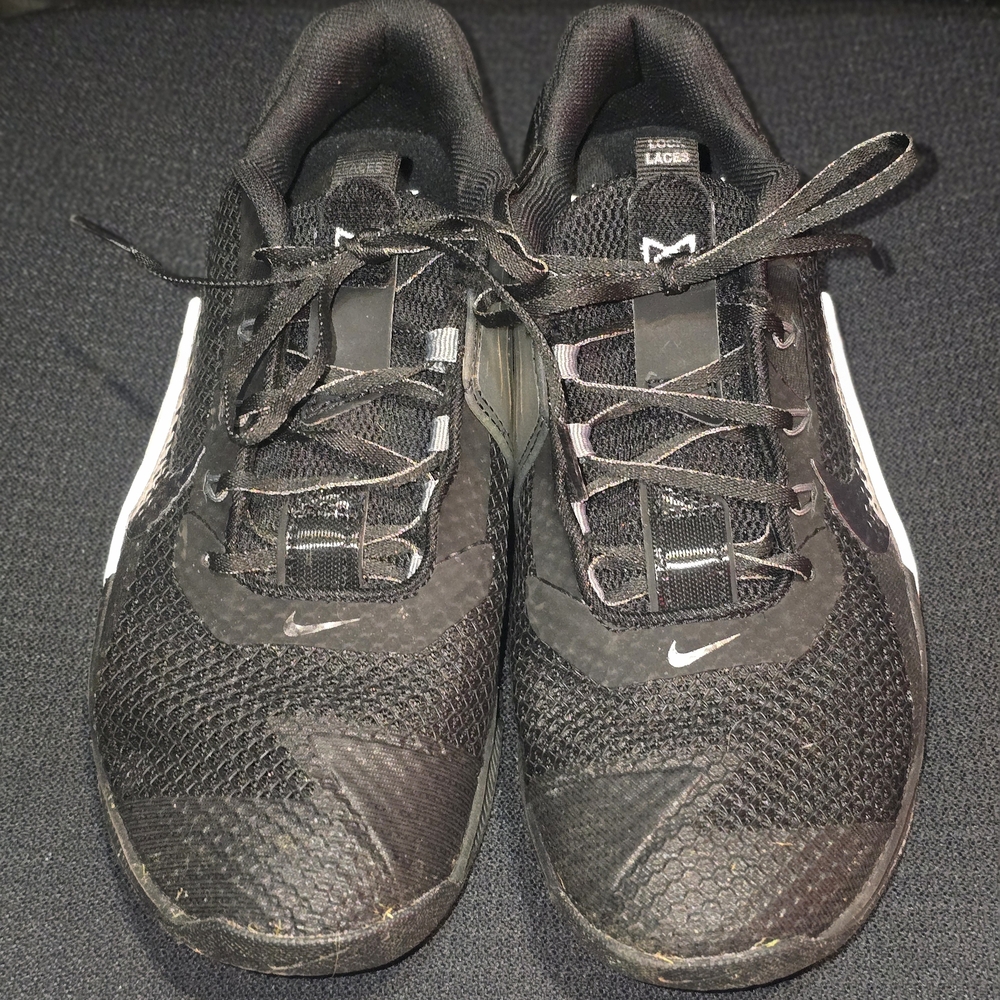 Nike Black and White Athletic Shoes